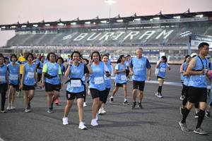 BIB: 5317
                            <button type="button" onclick="openModal(10464398)" class="btn btn-primary btn-sm float-right btn-popup" data-toggle="modal" data-target=".modal-high-quality">
                        <i class="fas fa-shopping-cart"></i> Add to Cart
                    </button>
                                            <button type="button" onclick="isThisMe(10464398, true)" class="btn btn-success btn-sm float-right btn-popup btn-isme hidden" data-toggle="tooltip" data-placement="bottom" title="นี่คือรูปของคุณใช่ไหม คลิกที่นี่เพื่อเอาเข้าอัลบั้ม">
                        <i class="fas fa-plus"></i> Add to album
                    </button>
                    <button type="button" onclick="isThisMe(10464398, false)" class="btn btn-warning btn-sm float-right btn-popup btn-isnotme hidden">
                        <i class="fas fa-ban"></i> Remove from album
                    </button>